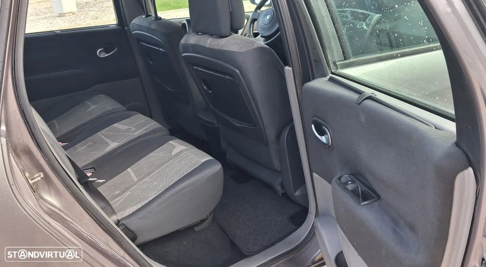 Renault Scénic - 16