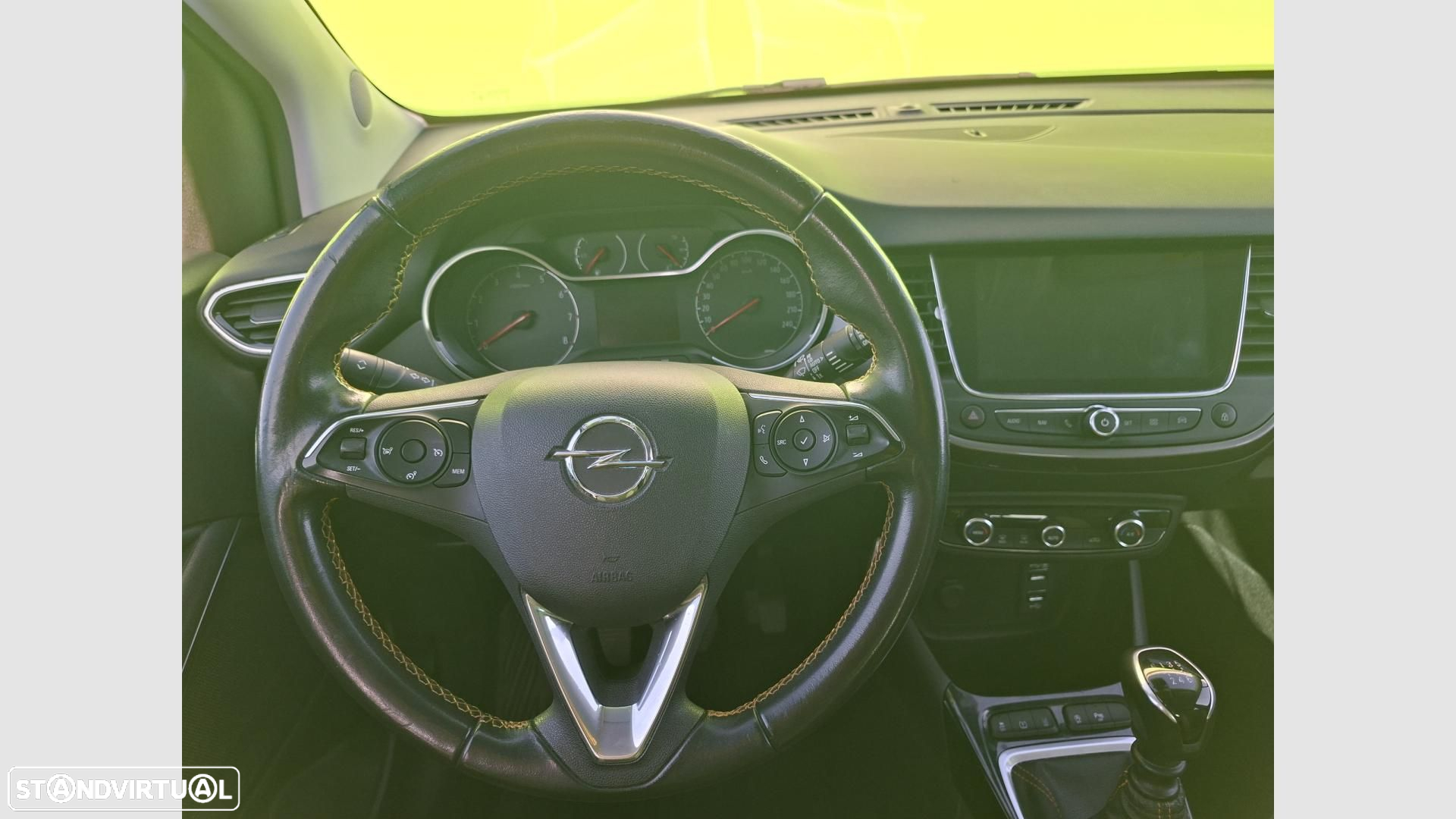 Opel Crossland X 1.2 T Innovation - 10