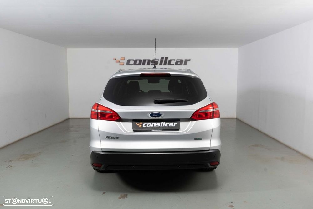 Ford Focus SW 1.0 EcoBoost Titanium - 6
