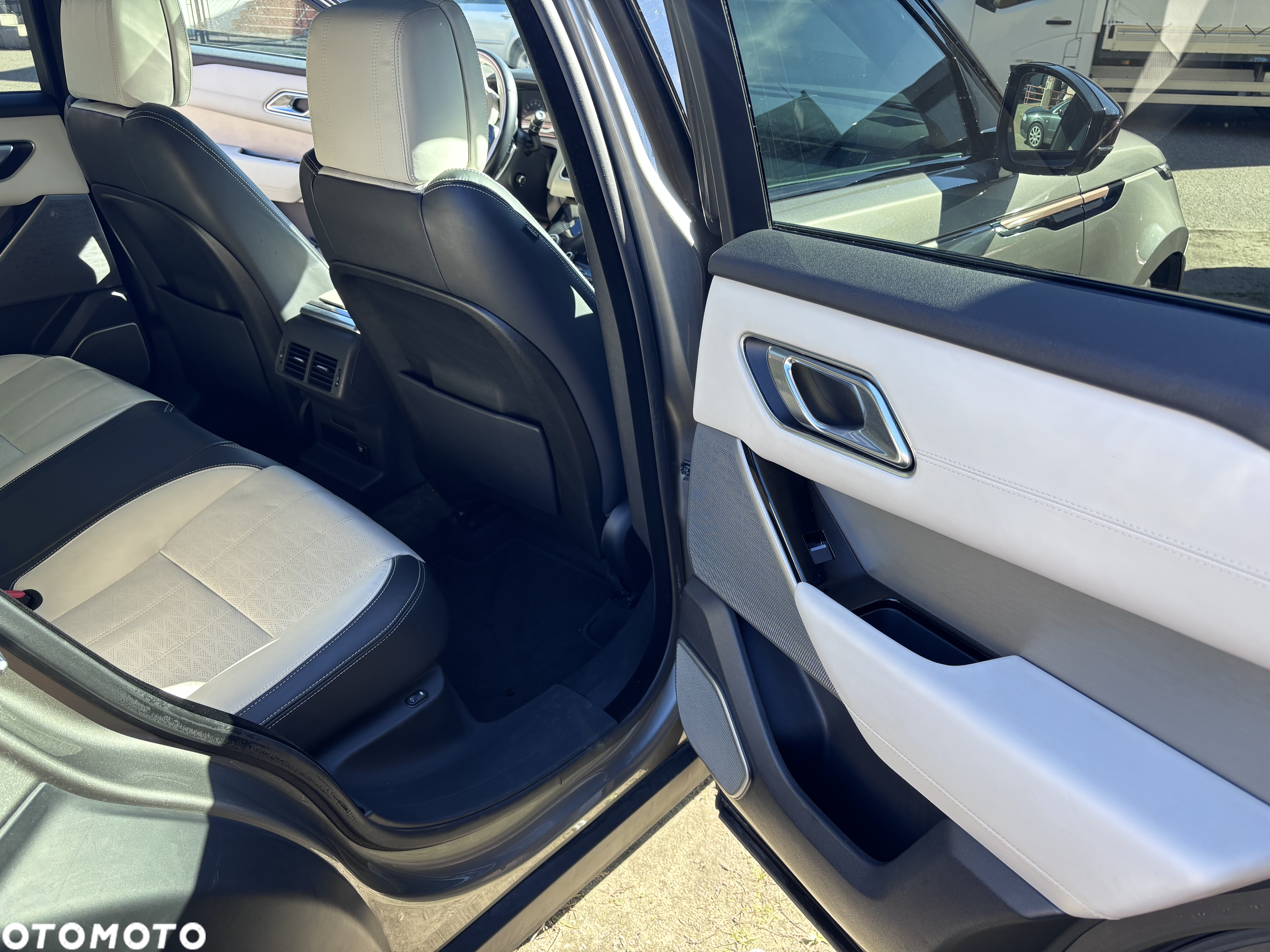 Land Rover Range Rover Velar - 17