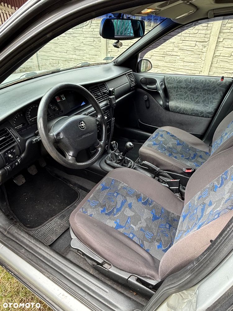 Opel Vectra 2.0 DI Komfort - 9