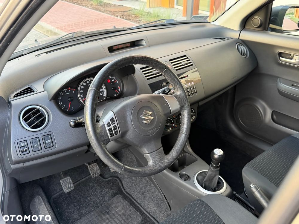 Suzuki Swift 1.3 GLX / Comfort - 9