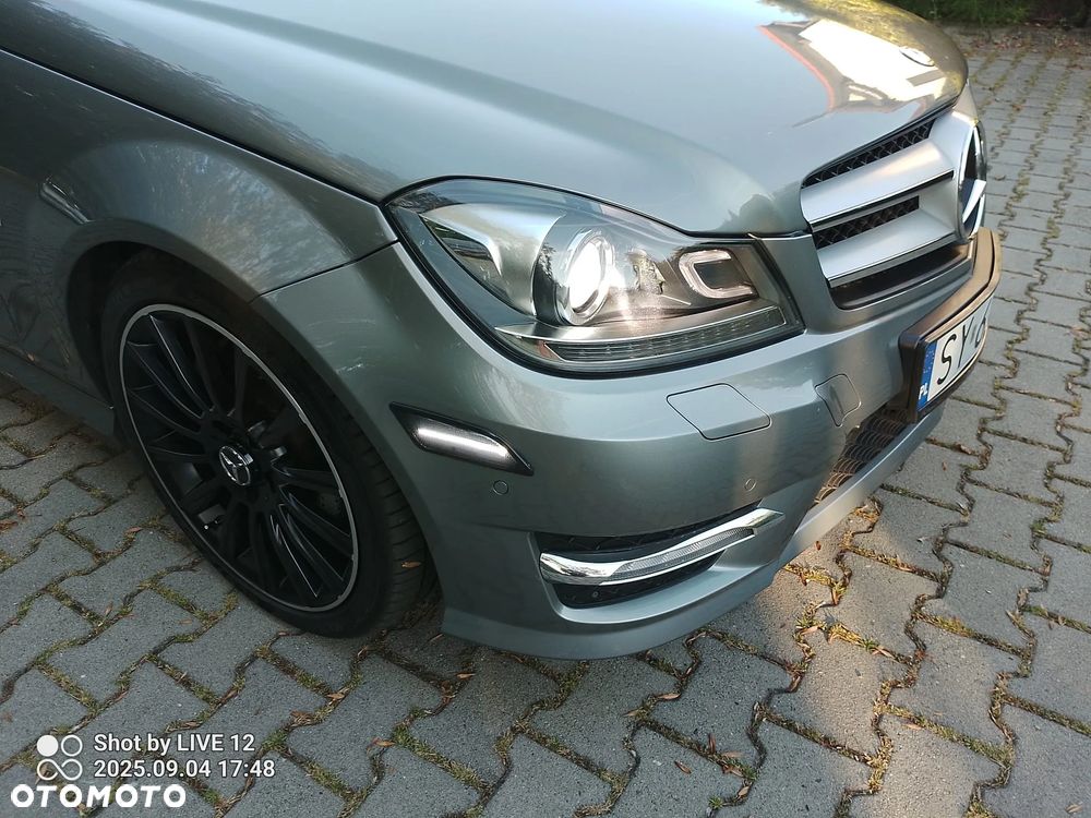 Mercedes-Benz Klasa C 350 Coupe BlueEFFICIENCY 7G-TRONIC Edition 1 - 20