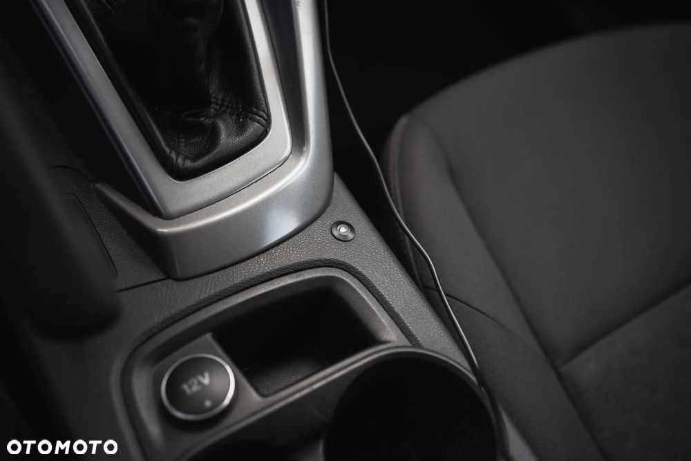 Ford Focus 1.6 Trend - 27