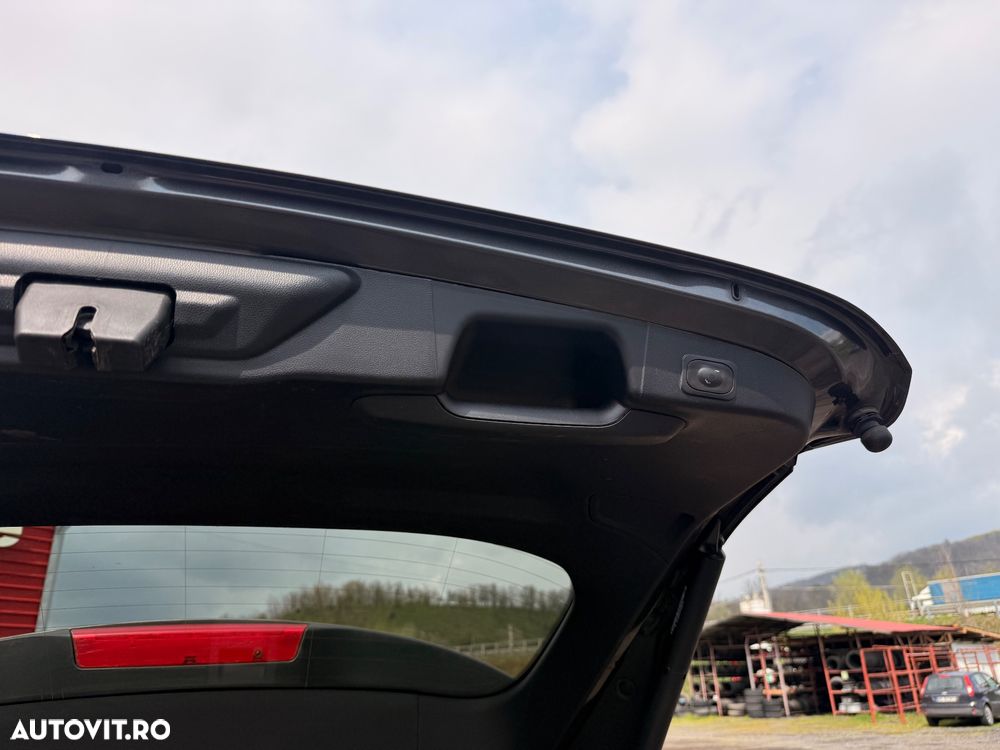 Ford Focus 2.0 EcoBlue Titanium - 13