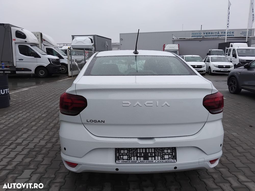 Dacia Logan TCe 90 MT6 Journey - 7