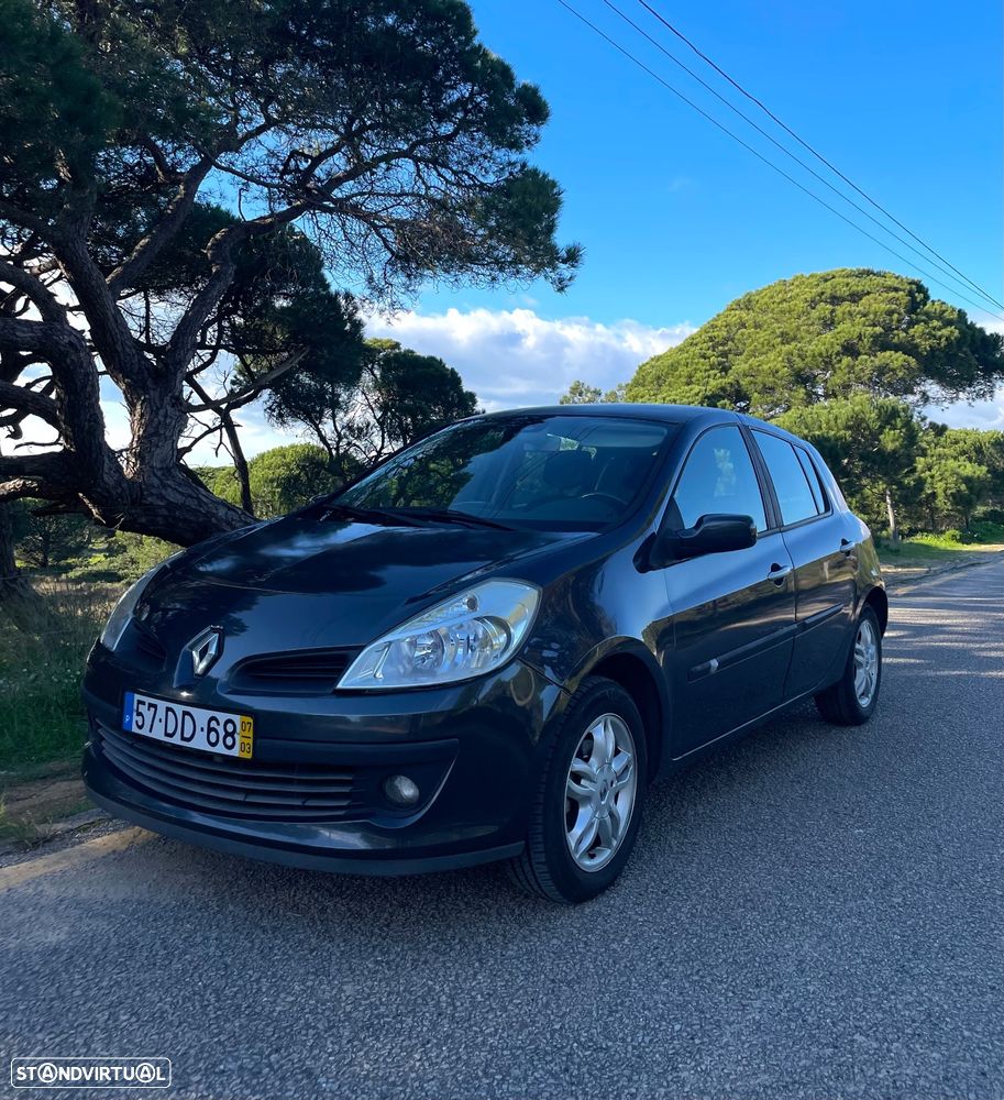 Renault Clio 1.2 16V Dynamique - 1