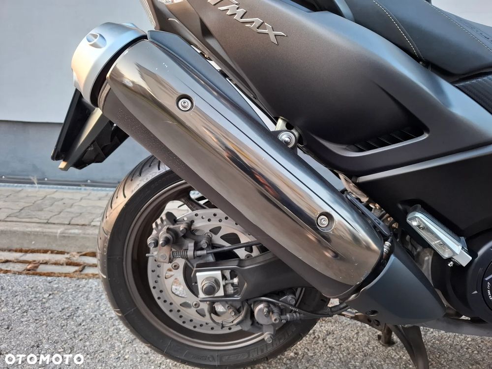 Yamaha Tmax - 15