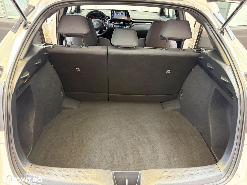 Toyota C-HR Business-Edition - 18