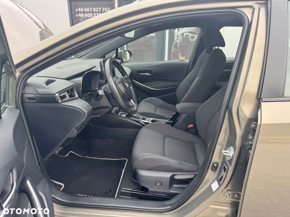 Toyota Corolla 2.0 Hybrid Comfort - 15