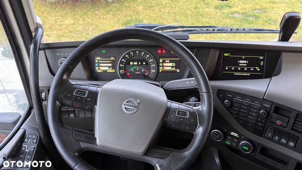 Volvo FH 500 l KSENON l LODÓWKA l 4 PODUSZKI KABINA - 24