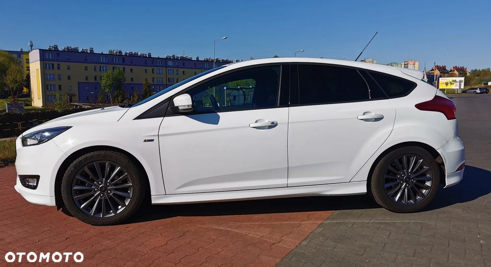 Ford Focus 1.0 EcoBoost Start-Stopp-System ST-LINE - 4