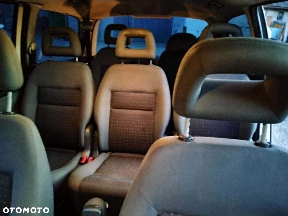 Ford Galaxy - 5