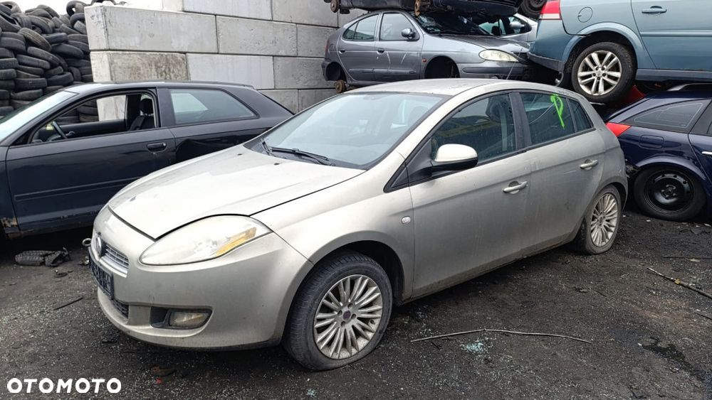 36278 Fiat Bravo 2 model od 07-10 silnik 1.9 JTD 120 km 192A8000 lakier 272 - 1