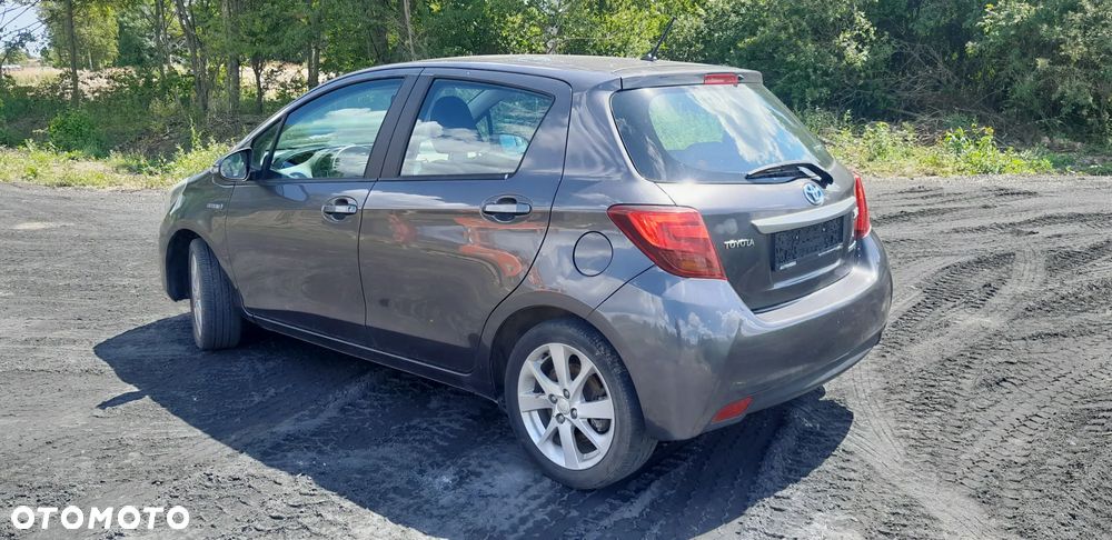 Toyota Yaris Hybrid 100 Premium EU6 - 5