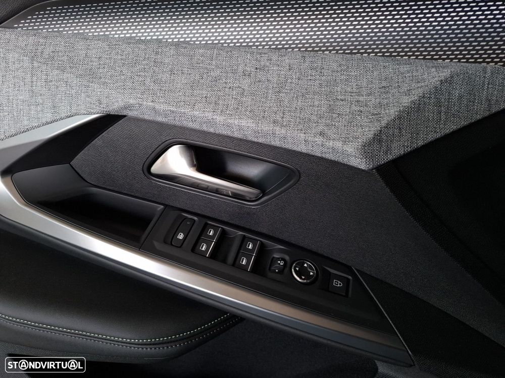 Peugeot E-3008 73 kWh GT - 23