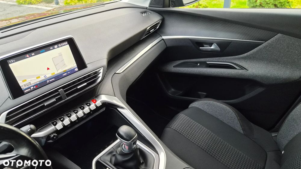 Peugeot 3008 - 11