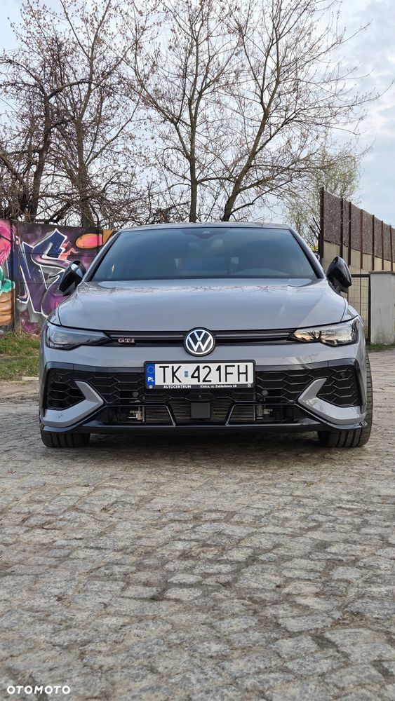 Volkswagen Golf - 3