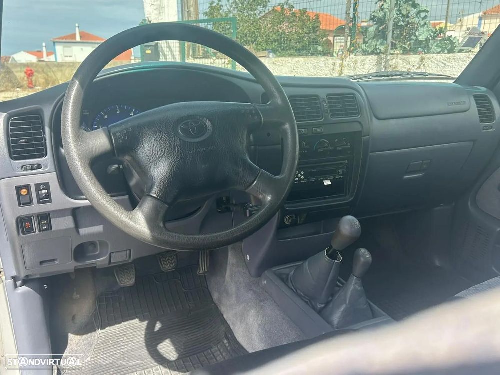 Toyota Hilux 2.5 D4-D Tracker - 14