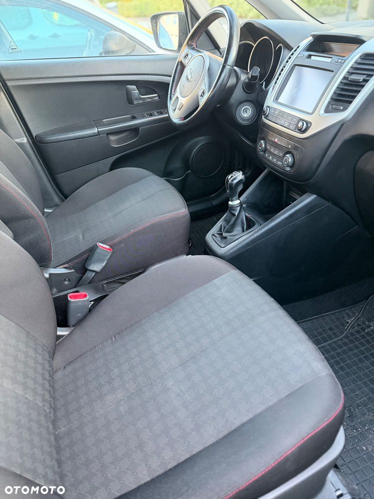 Kia Venga - 24
