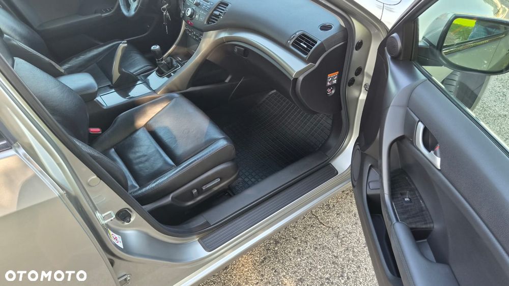 Honda Accord 2.0 Elegance Advantage - 19