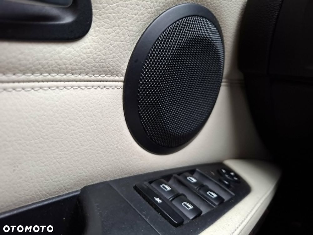 BMW Seria 3 320d - 16