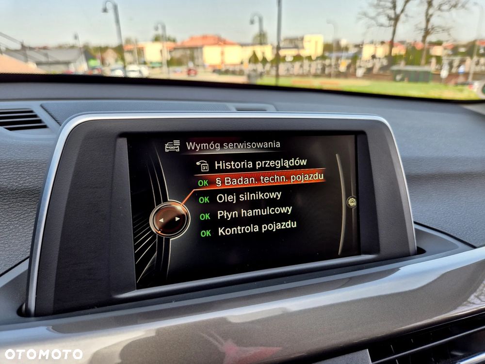 BMW X1 sDrive18d xLine - 16