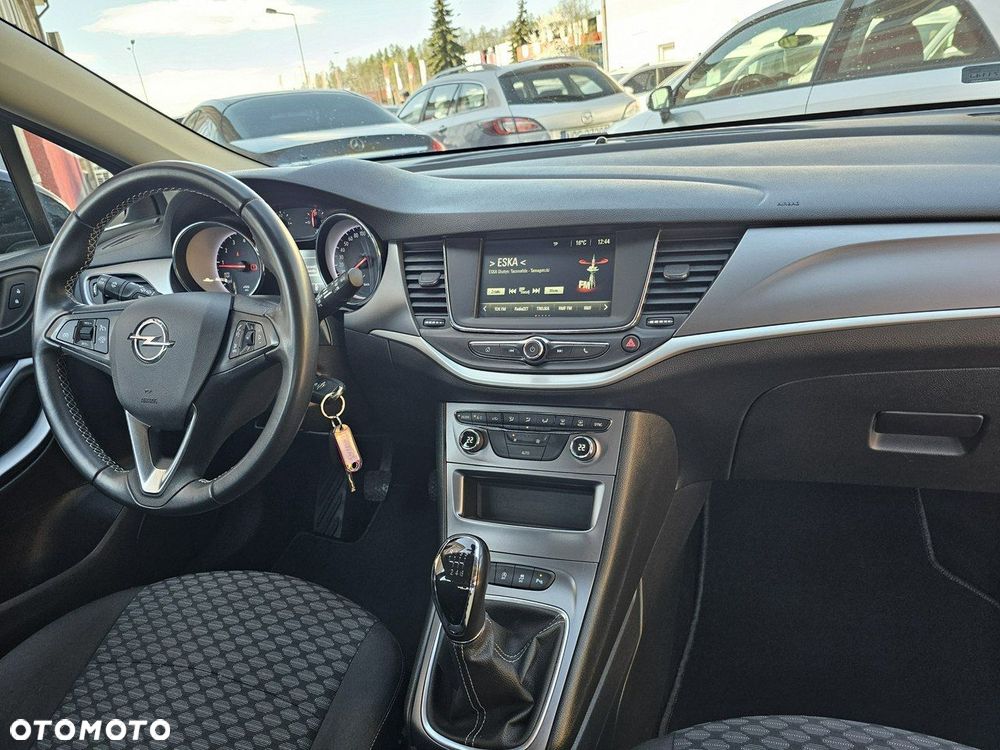 Opel Astra 1.4 T Enjoy S&S - 19