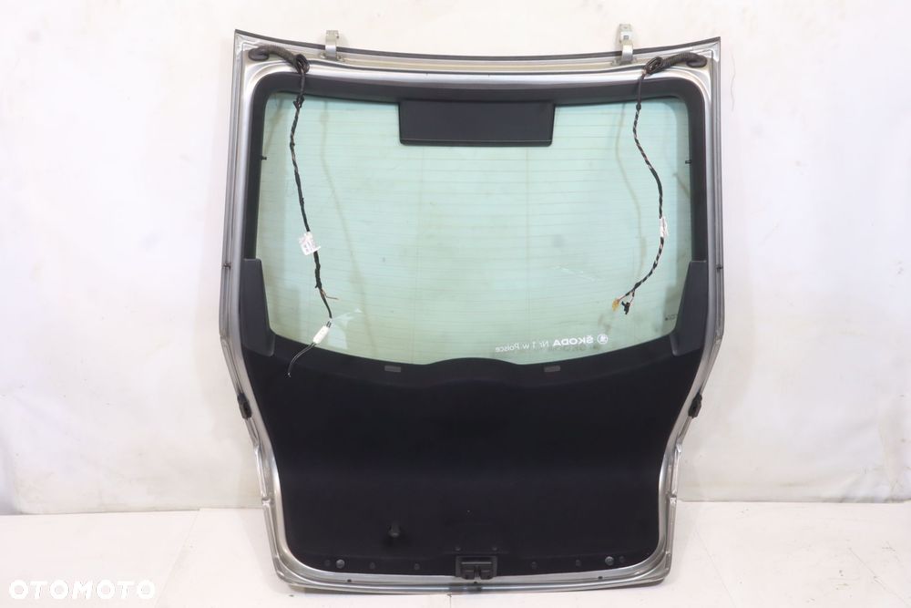 KLAPA TYLNA SKODA OCTAVIA III LIFT F8H - 2