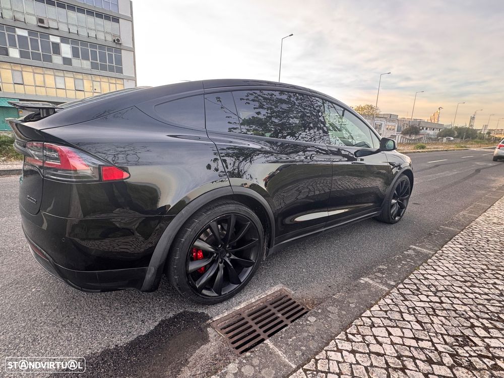 Tesla Model X P100D - 10
