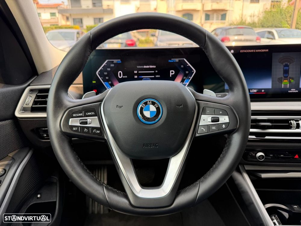 BMW 320 e Auto - 22