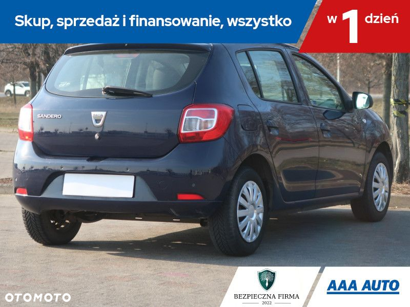 Dacia Sandero - 6
