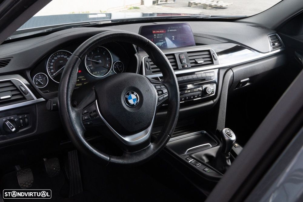 BMW 320 d Efficient Dynamic Edition Sport Line - 8