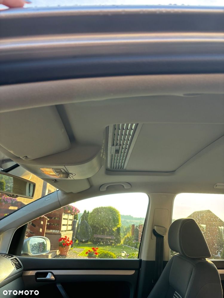 Volkswagen Touran 1.6 United - 14