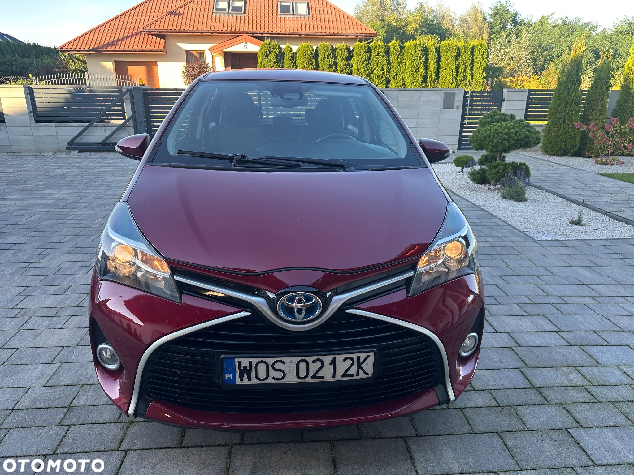 Toyota Yaris Hybrid 1.5 VVT-i Comfort - 1