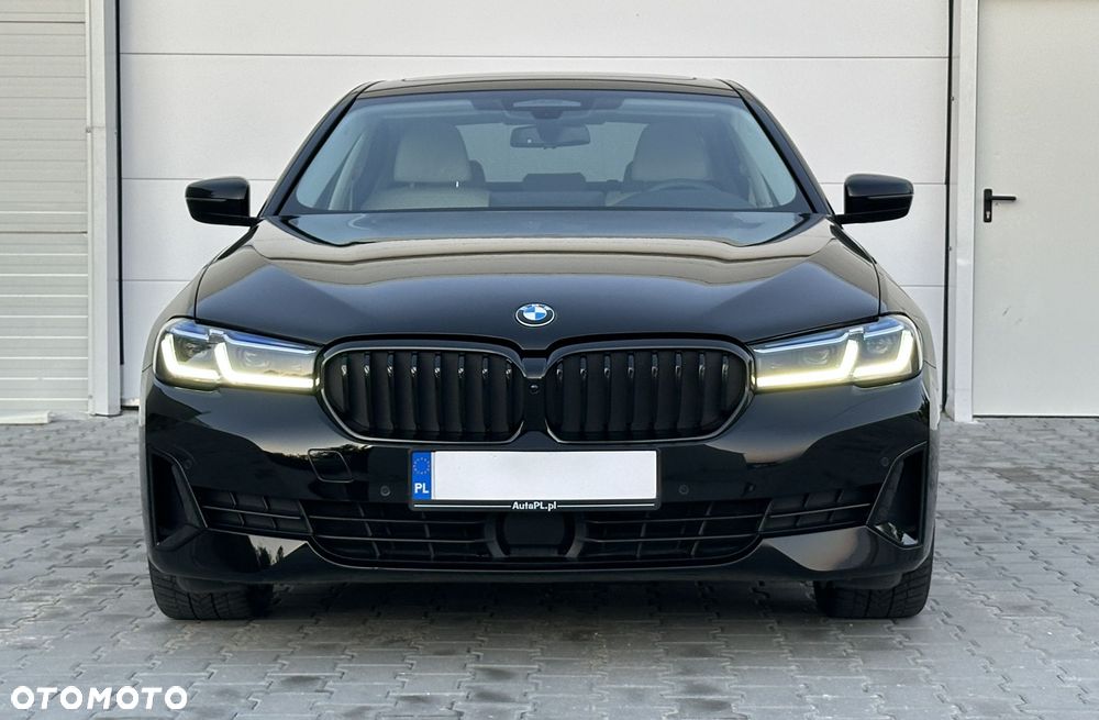 BMW Seria 5 540d xDrive mHEV sport - 4