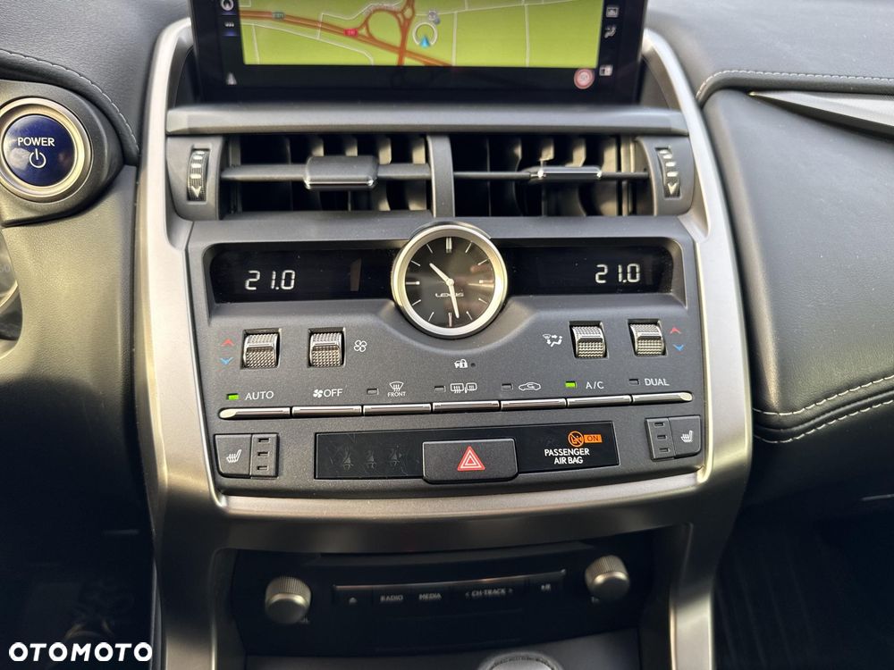 Lexus NX 300h F Impression AWD - 20