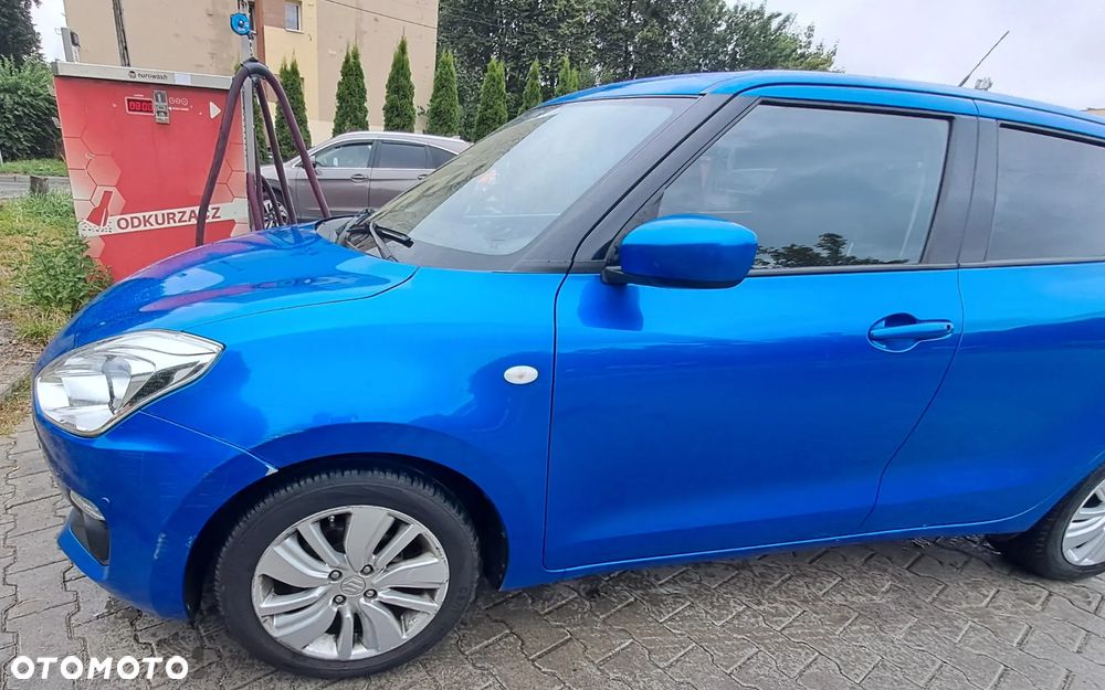 Suzuki Swift 1.2 Premium Plus - 5