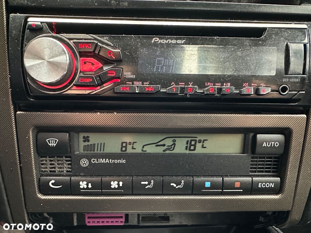 Volkswagen Bora 1.9 TDI Comfortline - 9