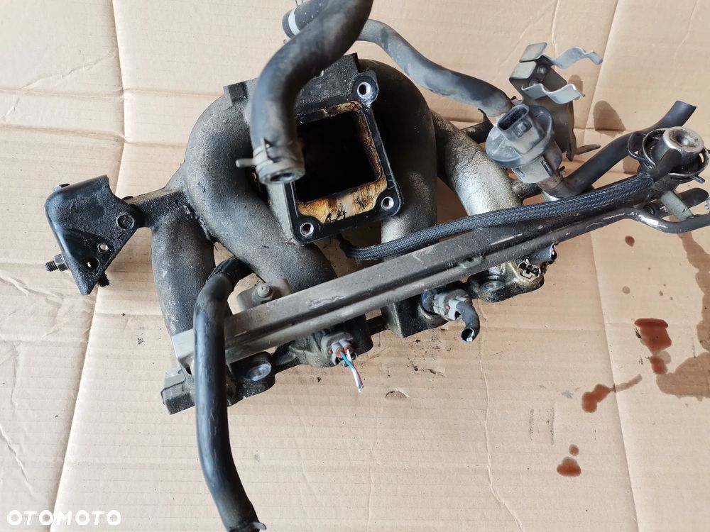 Kolektor ssacy Nissan Micra k11 lift 1.4b - 2