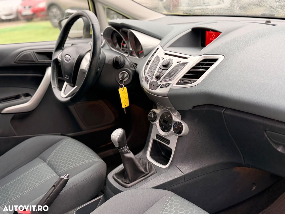Ford Fiesta - 5