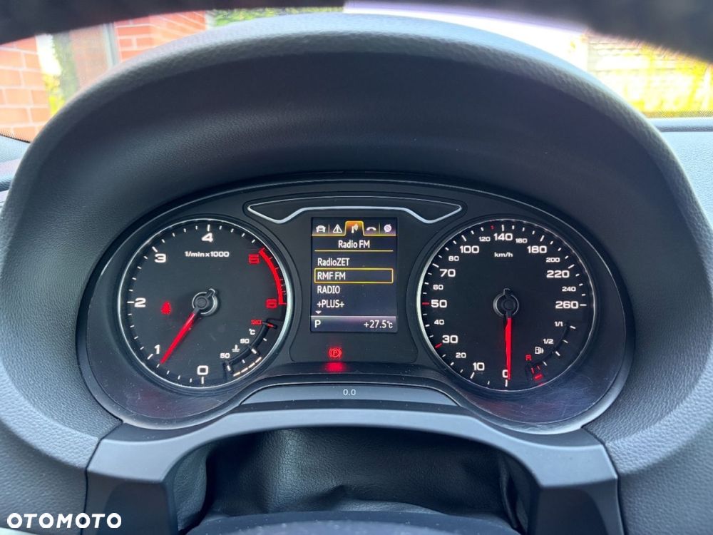 Audi A3 Sportback 2.0 TDI S tronic Ambiente - 10