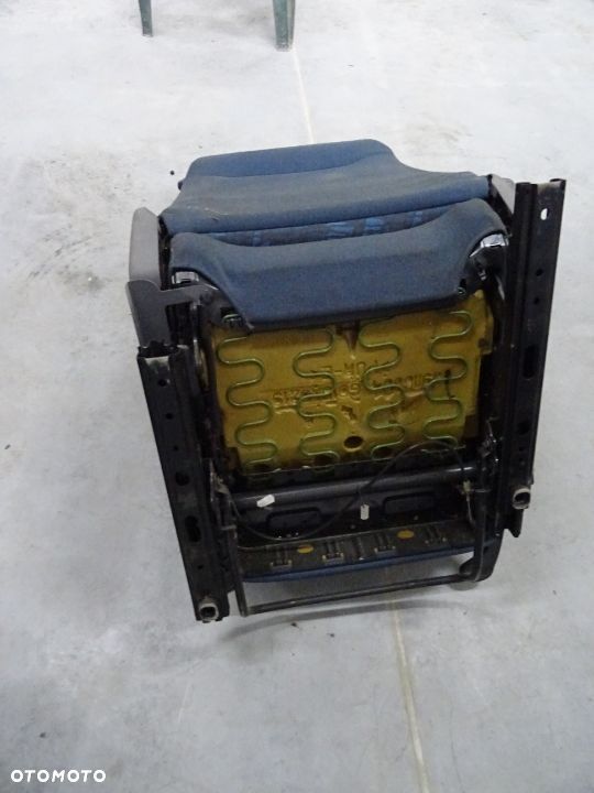 FOTEL PRAWY PRZÓD PRZEDNI OPEL CORSA C 3D HB NR82 - 8