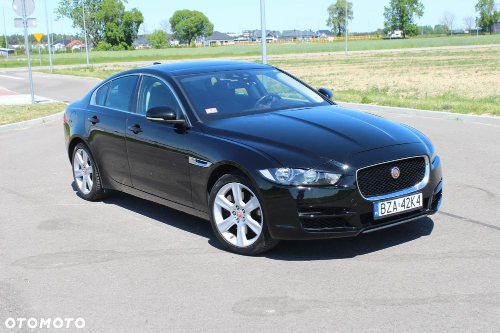 Jaguar XE 2.0 T AWD Prestige - 1
