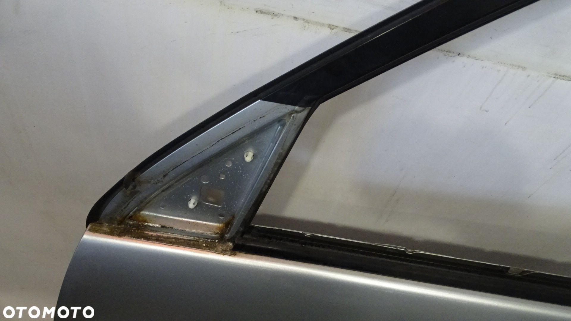 DRZWI LEWY PRZÓD TOYOTA RAV4 II LIFT 2.0D 1D4 - 2