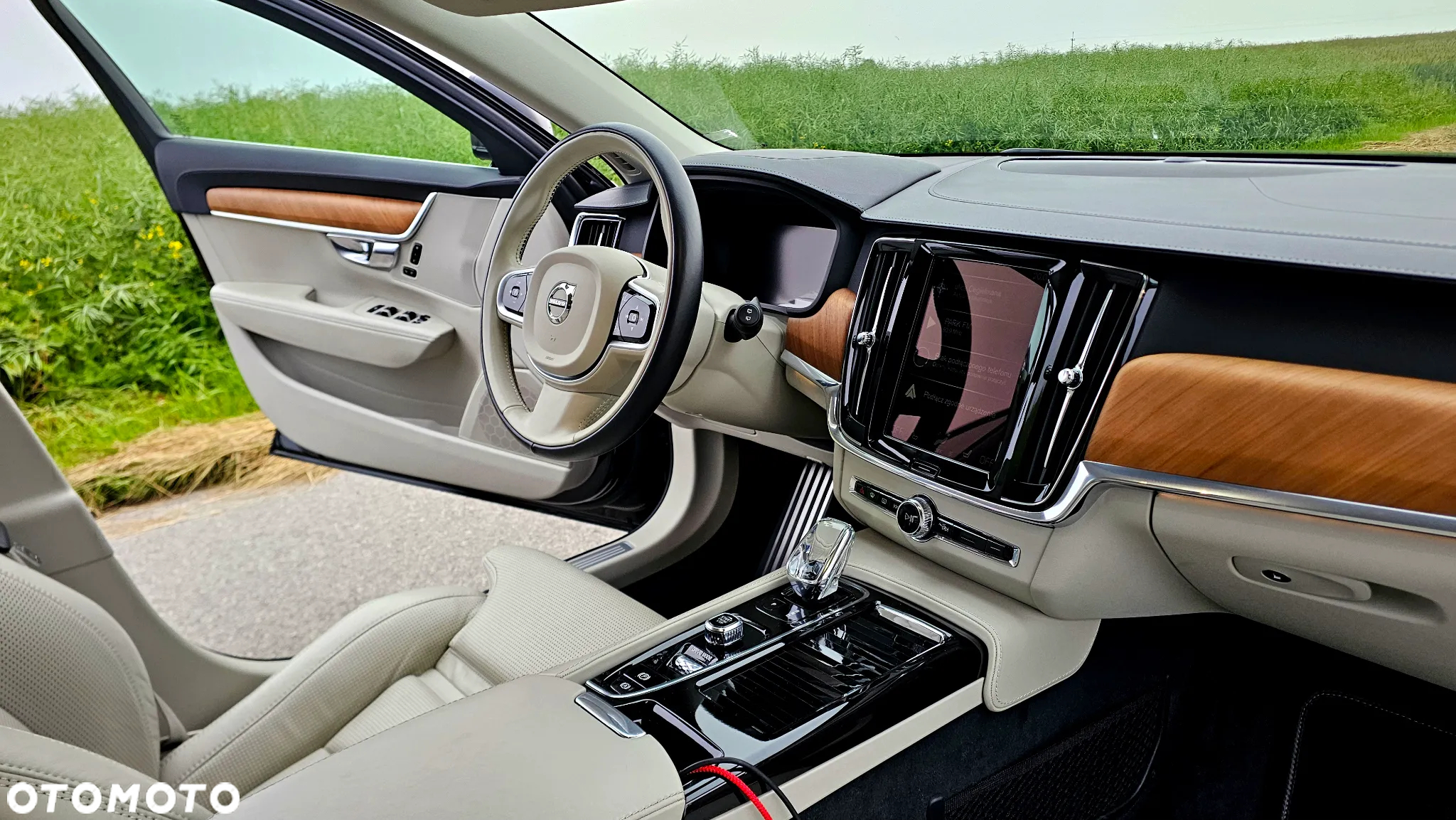 Volvo V90 T8 AWD Plug-In Hybrid Inscription - 18