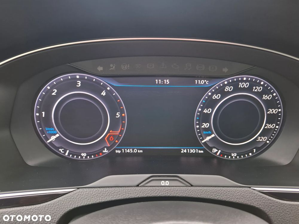 Volkswagen Passat 2.0 TDI BMT Highline DSG7 - 9