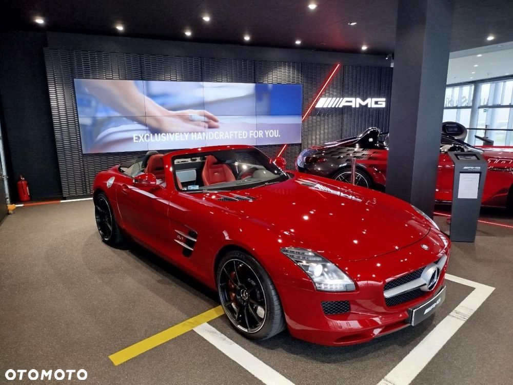 Mercedes-Benz SLS - 13