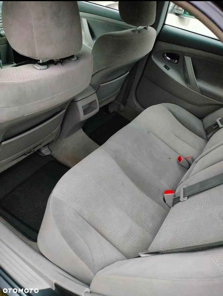 Toyota Camry 2.5 SE - 17