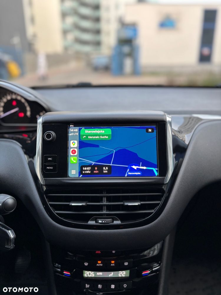 Peugeot 208 1.6 BlueHDi Allure S&S - 19